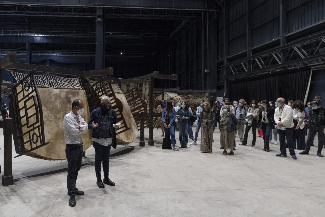 Special guided tour of the exhibition “Short-circuits” with Hou Hanru and Marco Scotini, 2021 Courtesy Pirelli HangarBicocca Photo Lorenzo Palmieri