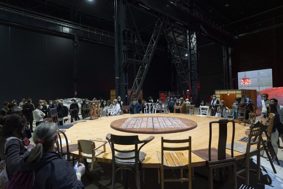 Special guided tour of the exhibition “Short-circuits” with Hou Hanru and Marco Scotini, 2021 Courtesy Pirelli HangarBicocca Photo Lorenzo Palmieri