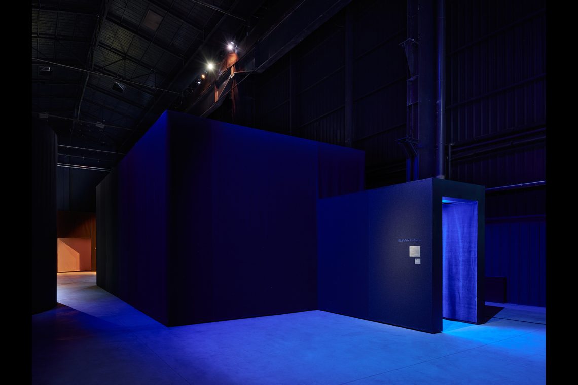 Nan Goldin “This Will Not End Well” Veduta della mostra, Pirelli HangarBicocca, Milano, 2025 © Nan Goldin Courtesy l’artista, Gagosian e Pirelli HangarBicocca, Milano Foto Agostino Osio