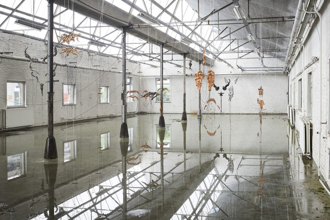 Benni Bosetto Jewels, 2019 Veduta dell’installazione, “Fallen empire and refound desire”, Asiat Vilvoorde, Belgio, 2019 Courtesy l’artista e Emanuela Campoli, Parigi/Milano Foto Jeroen Verrecht