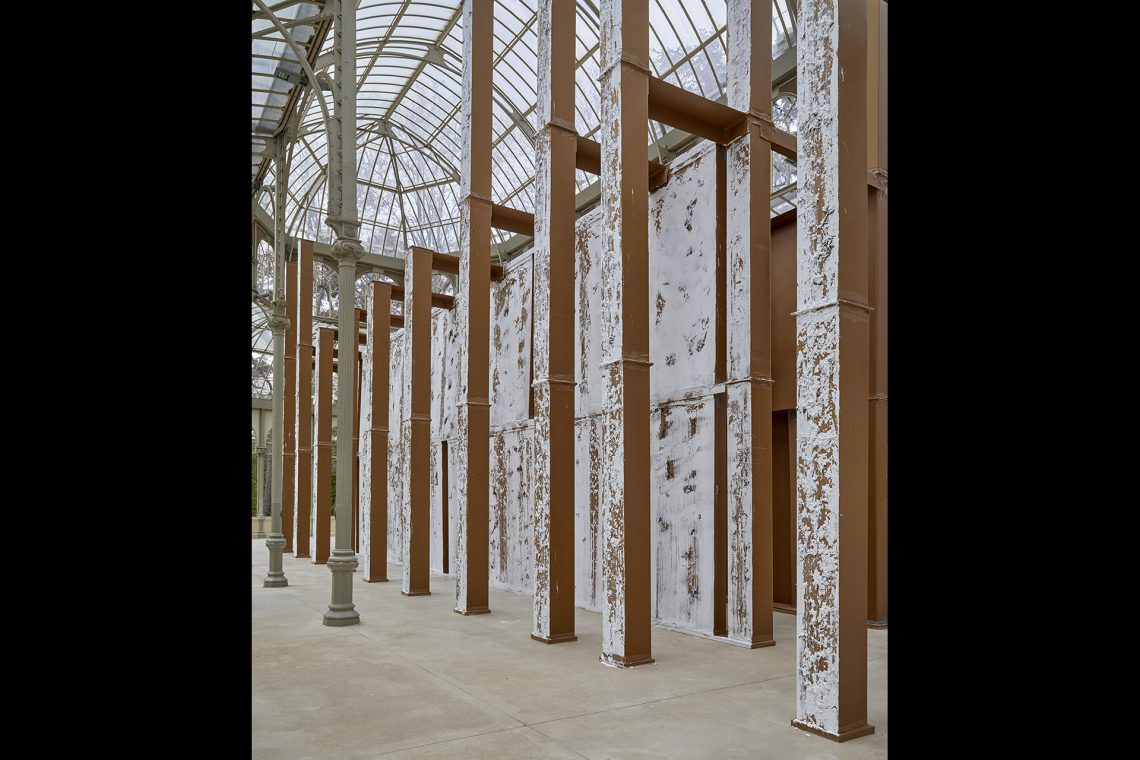 Carlos Bunga Contra la extravagancia del deseo, 2022 Installation view, Palacio de Cristal, Museo Nacional Centro de Arte Reina Sofía, Madrid, 2022 Courtesy the artist and Museo Nacional Centro de Arte Reina Sofía, Madrid Photo Joaquín Cortes and Román Lores