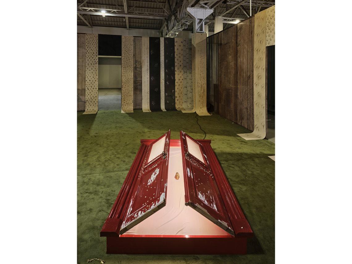 Benni Bosetto Porta pannocchia, 2026 Veduta dell’installazione, Pirelli HangarBicocca, Milano, 2026 Prodotto da Pirelli HangarBicocca Courtesy l’artista e Pirelli HangarBicocca, Milano Foto Agostino Osio