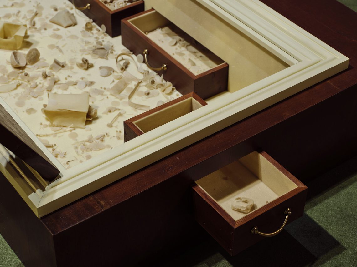 Benni Bosetto Porta mollica – la contrabbandiera (detail), 2026 Veduta dell’installazione, Pirelli HangarBicocca, Milano, 2026 Prodotto da Pirelli HangarBicocca Courtesy l’artista e Pirelli HangarBicocca, Milano Foto Agostino Osio