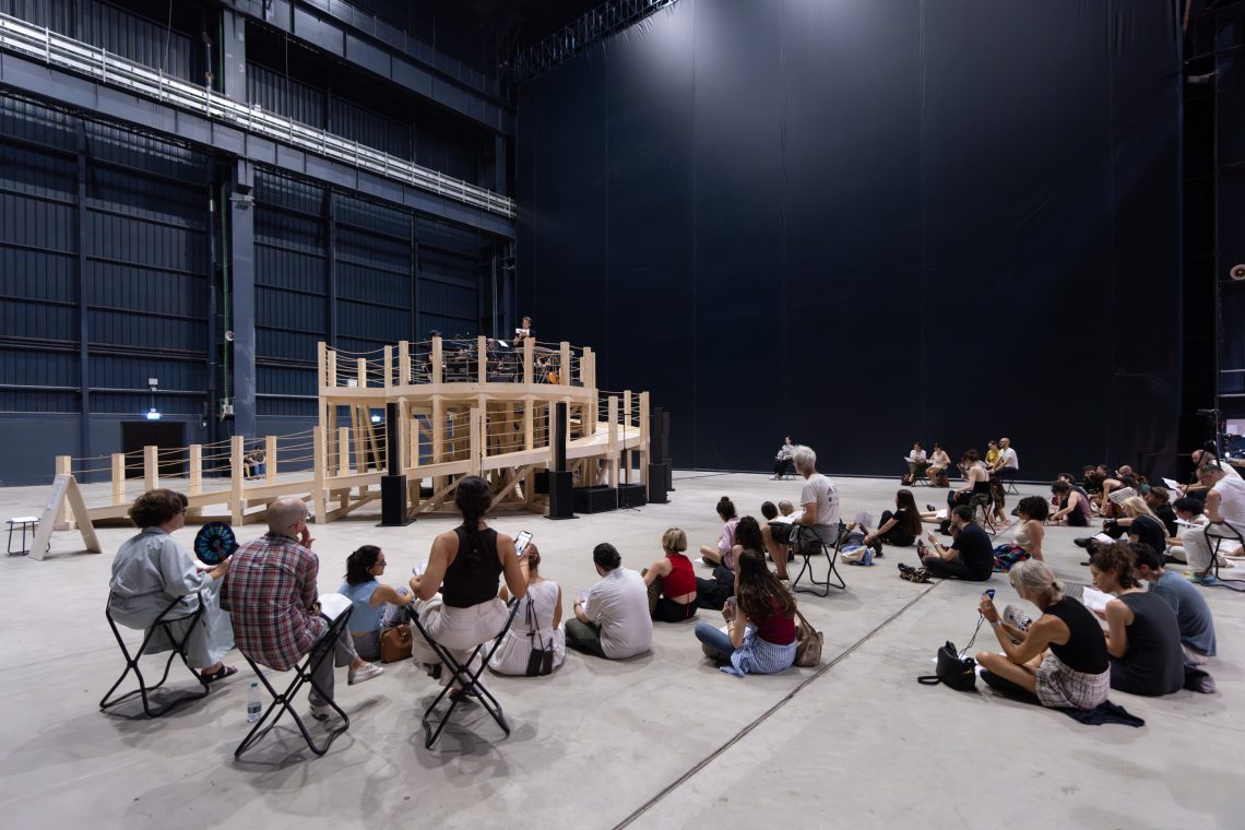 An evening with Rirkrit Tiravanija. Courtesy the artist and Pirelli HangarBicocca. Photo Lorenzo Palmieri