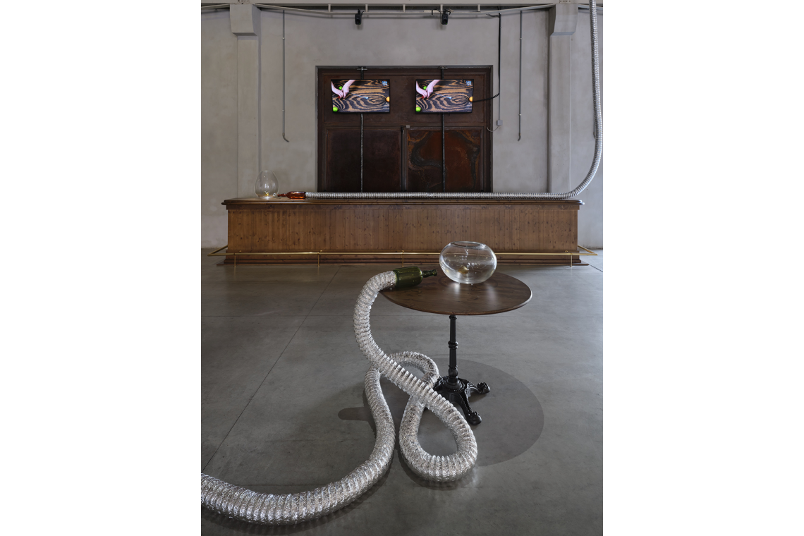 Aki Sasamoto Past in a future tense, 2019/2026 (particolare) Veduta dell’installazione, Pirelli HangarBicocca, Milano, 2026 Courtesy l’artista e Pirelli HangarBicocca, Milano Foto Agostino Osio